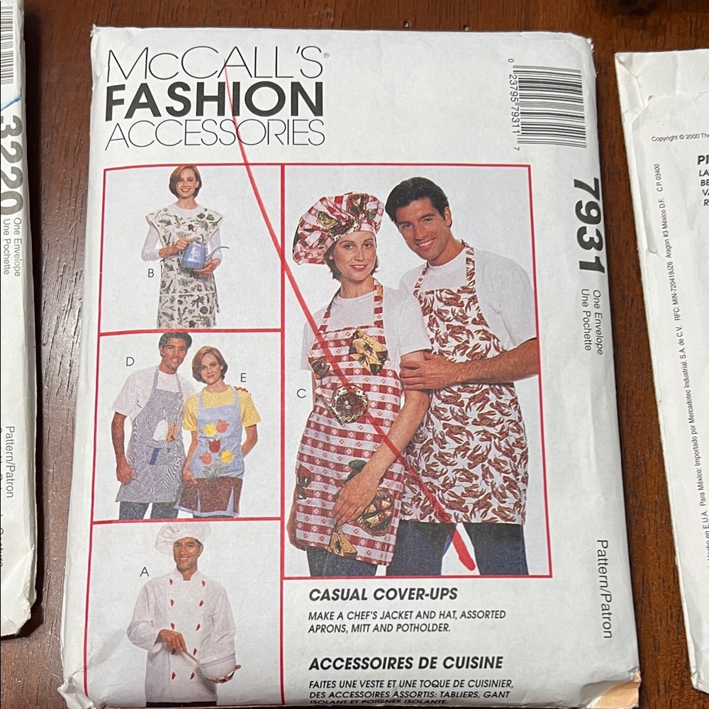 6 patterns Vogue White Fiber Arts Collection - Picture 7 of 7